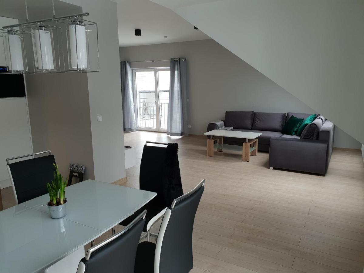 Apartment Vera Zakopianska 22 C M10 *