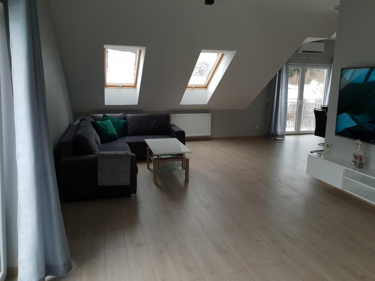 Apartment Vera Zakopianska 22 C M10