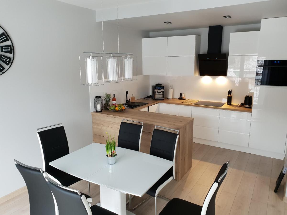 Vera Zakopianska 22 C M10 Apartment Swieradow-Zdroj